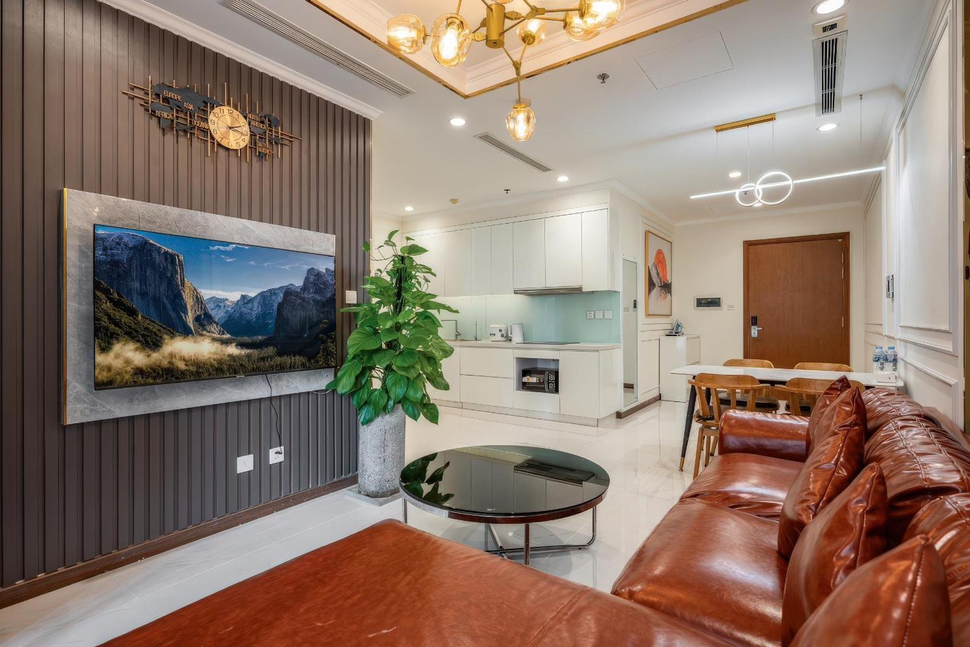 Urban Zen Saigon - Vinhomes Landmark 81 Apartment *