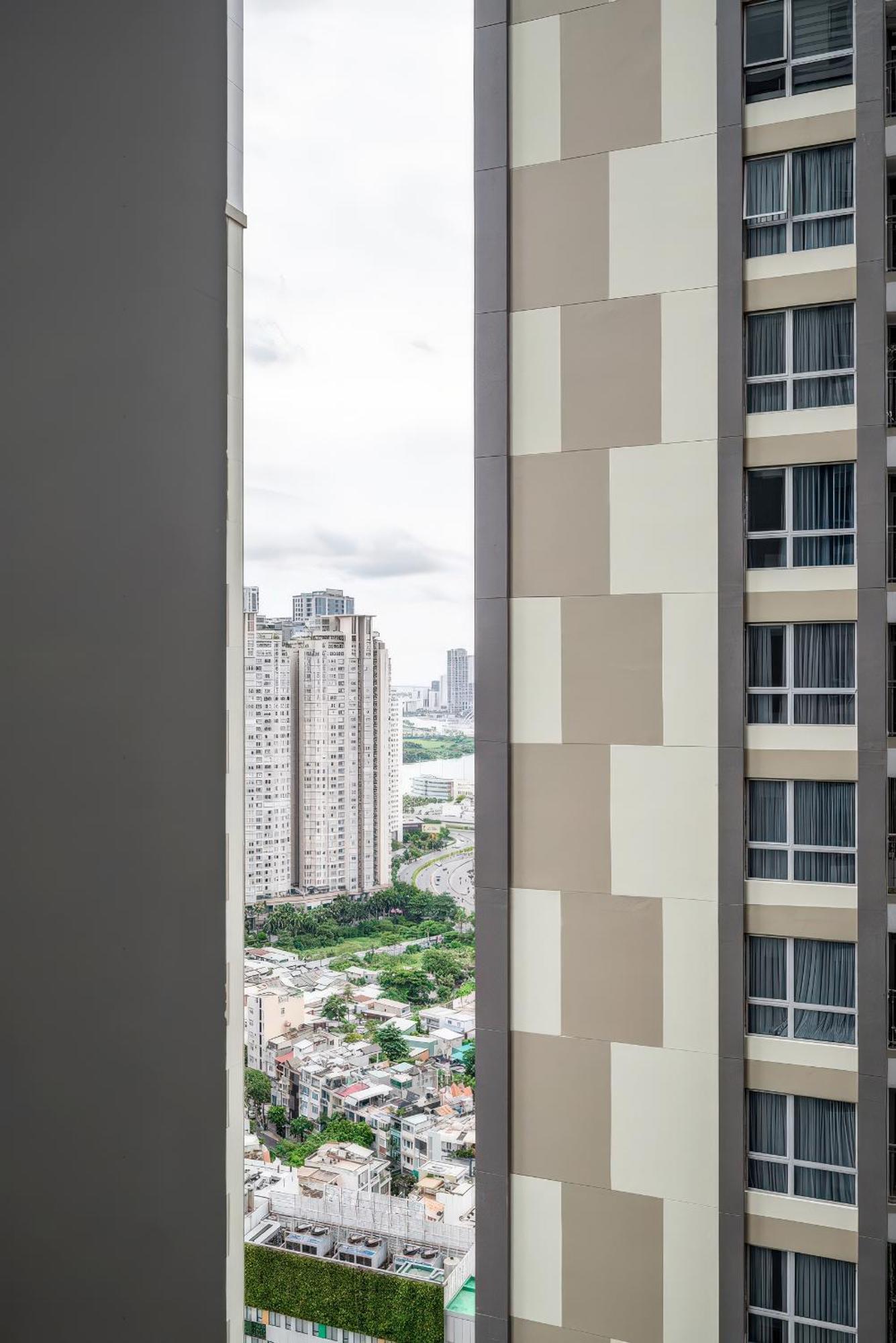 Urban Zen Saigon - Vinhomes Landmark 81 Apartment *