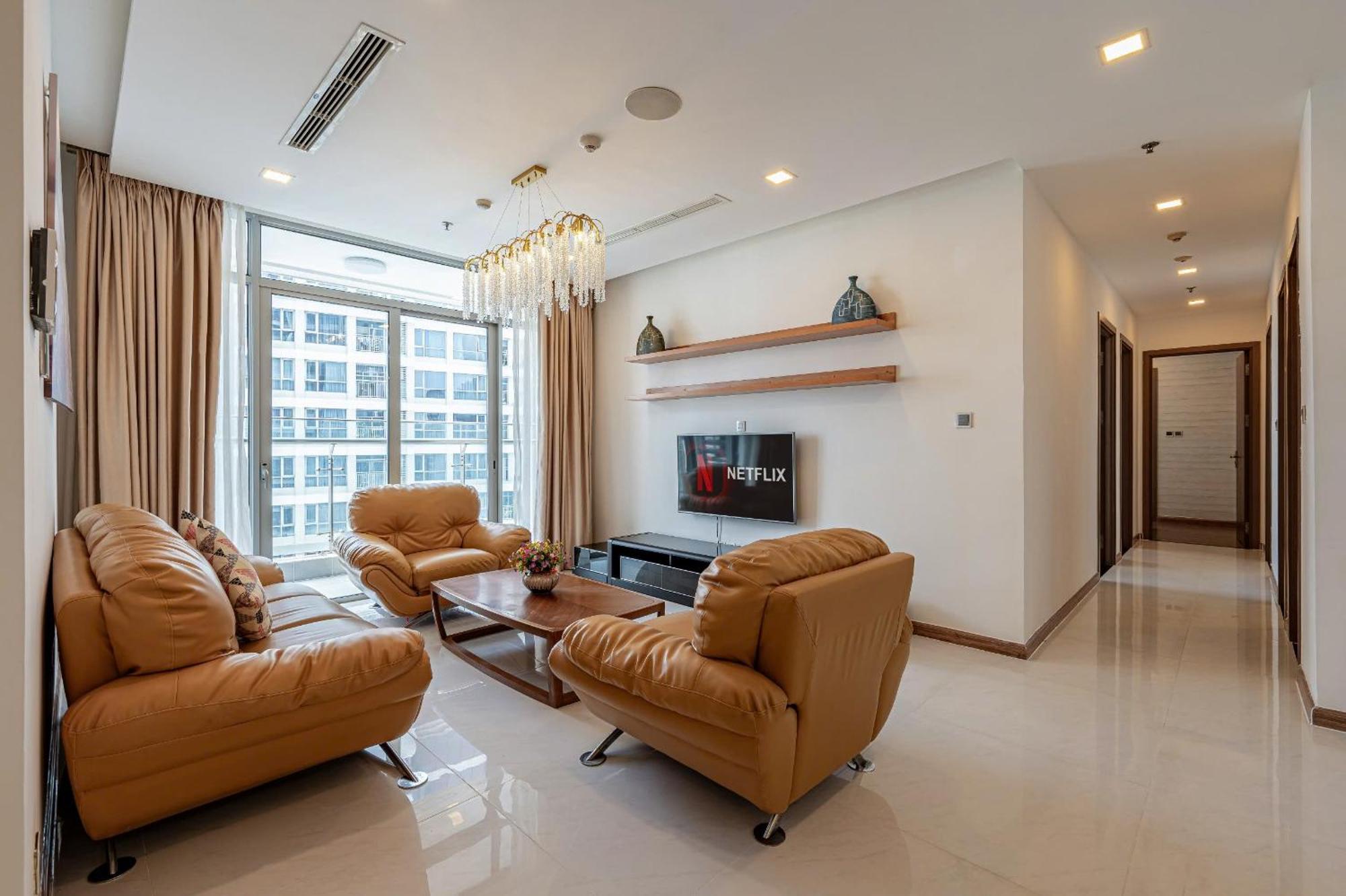 Căn hộ Urban Zen Saigon - Vinhomes Landmark 81 *