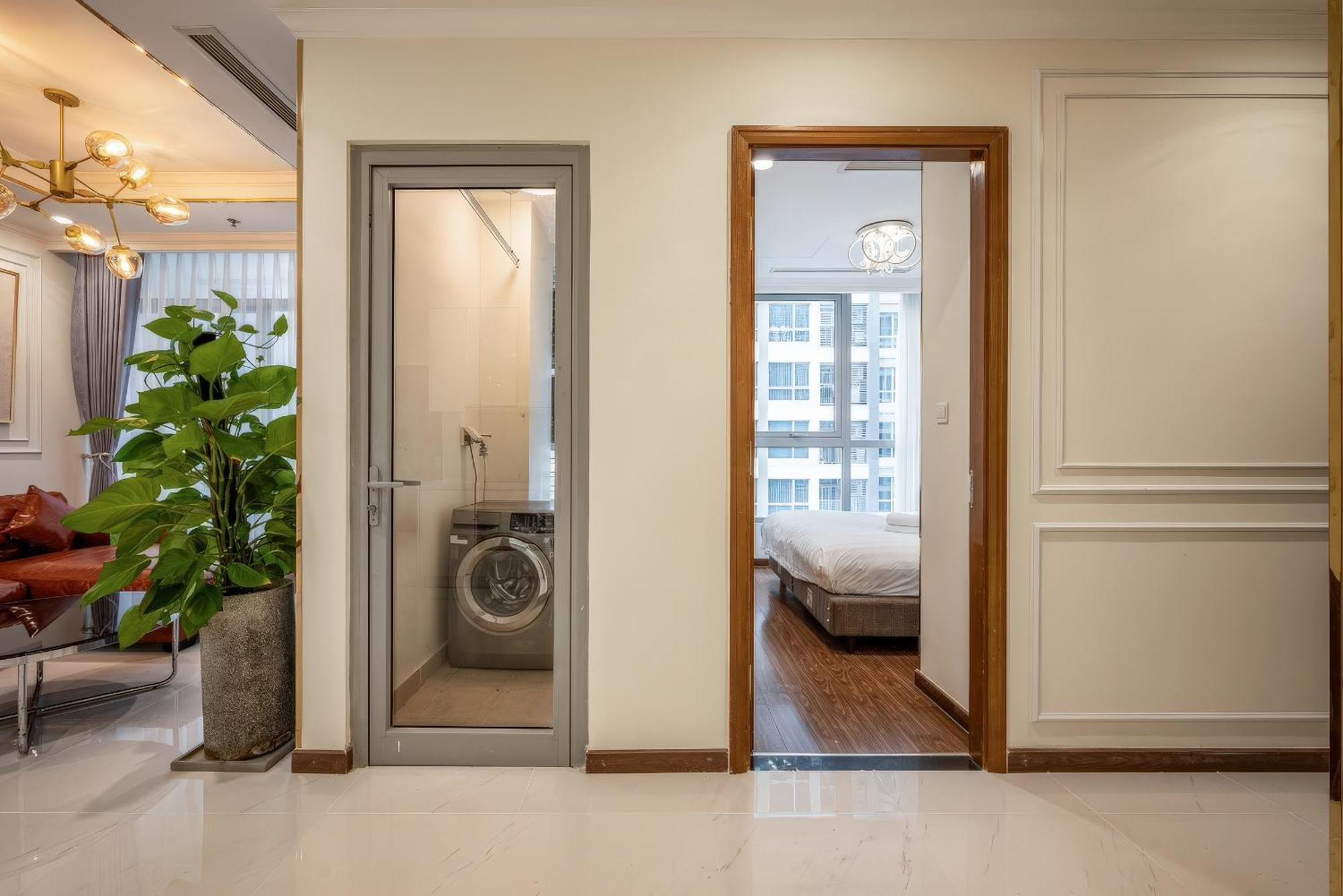 Urban Zen Saigon - Vinhomes Landmark 81 Căn hộ *