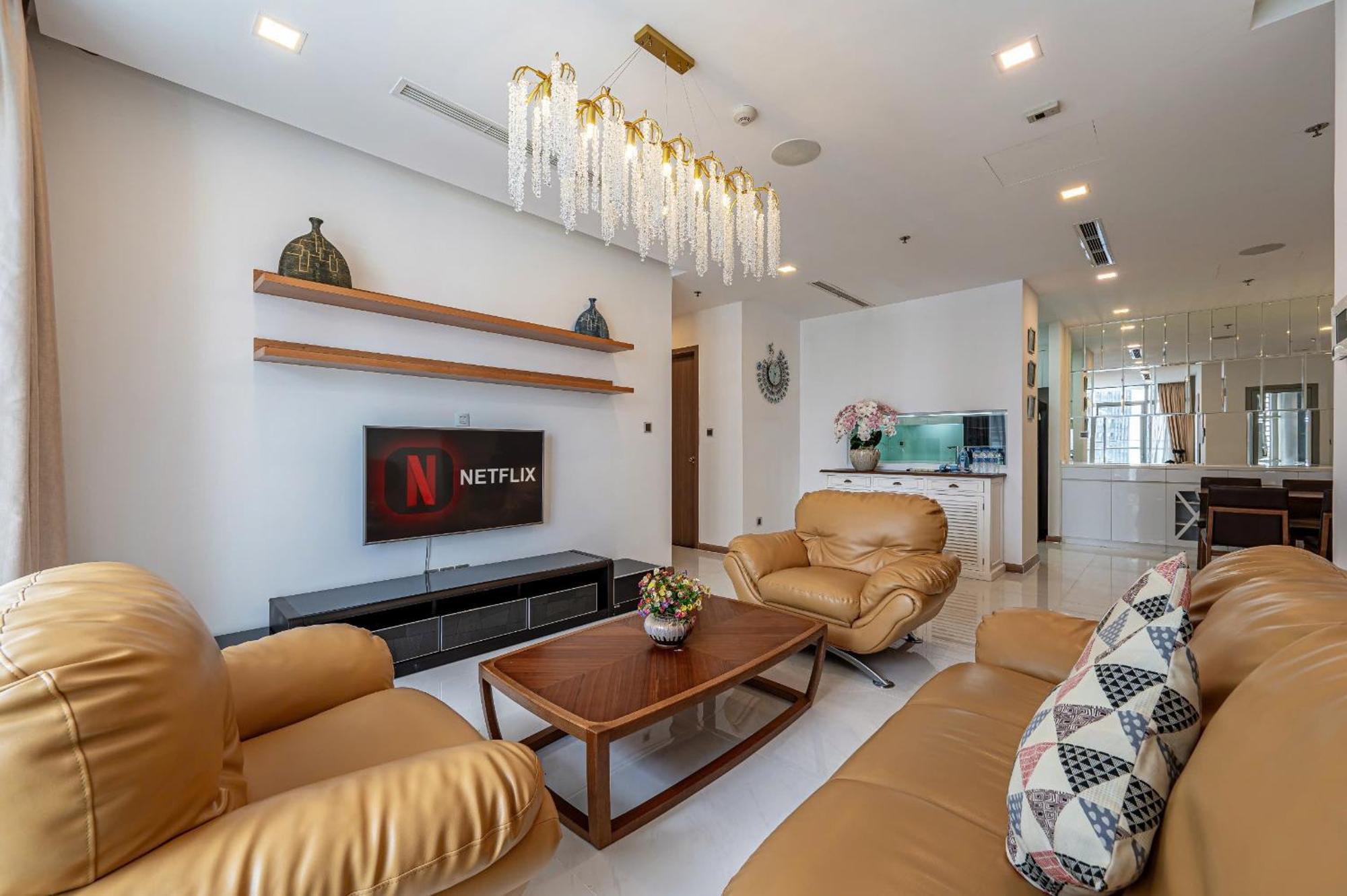 Căn hộ Urban Zen Saigon - Vinhomes Landmark 81 *