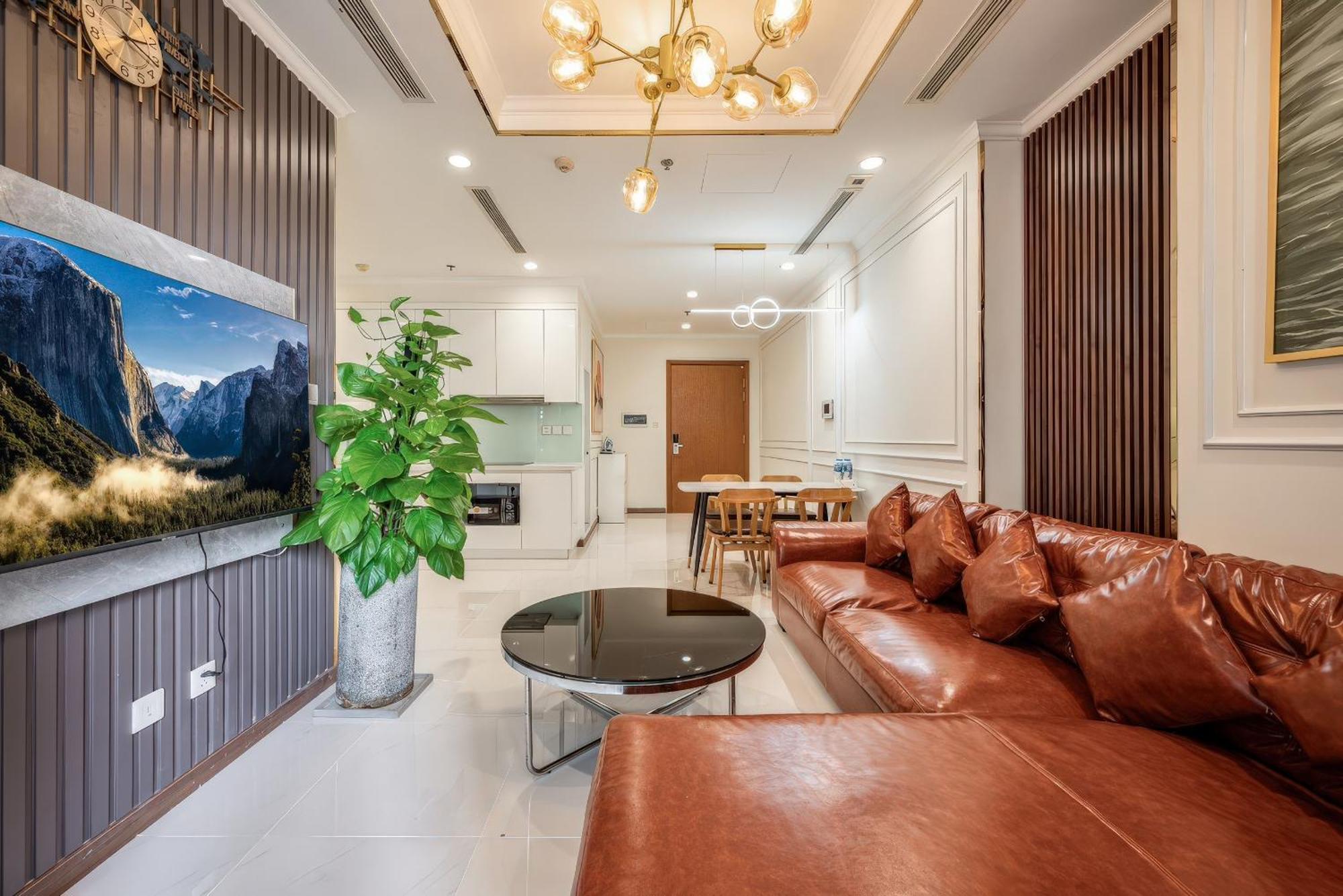 Căn hộ Urban Zen Saigon - Vinhomes Landmark 81 *